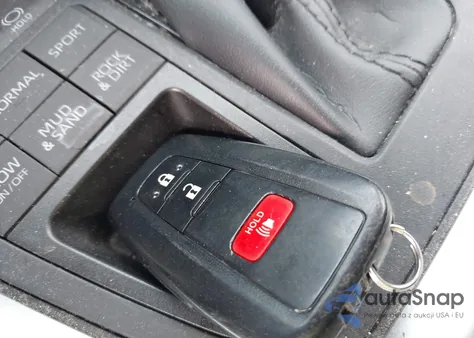 2021 Toyota Rav4 Xle from USA, damaged, VIN JTMP1RFV7MD069110